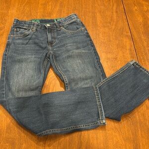 Levi boys size 12 reg adjustable waist 26” length 27”. Excellent used condition.